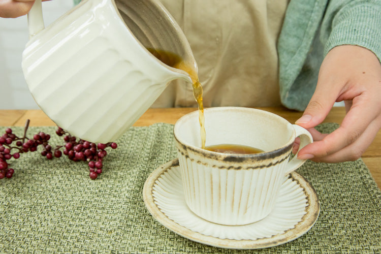 アンティークスリムライン カップ&ソーサー