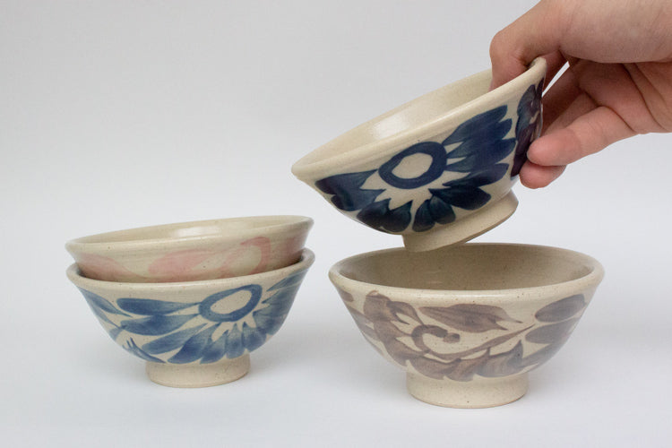 與那嶺 マカイ 唐草