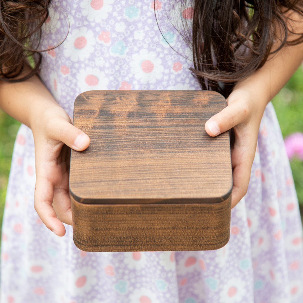 うるしの弁当箱 （正方形）