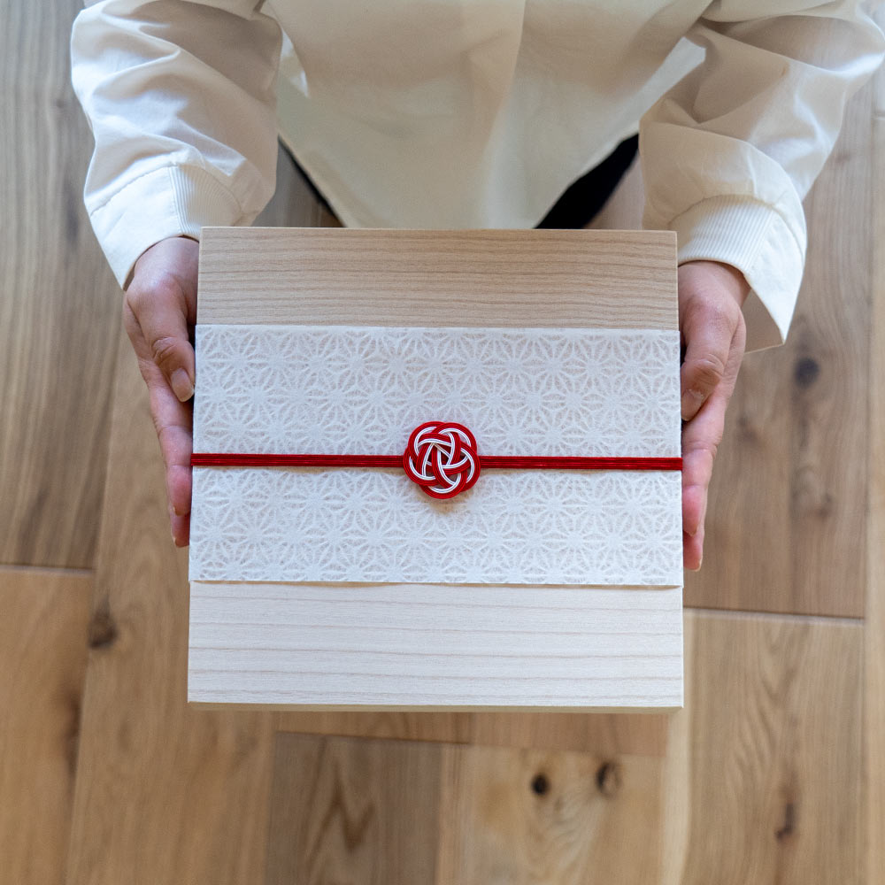 炭八のおくりもの