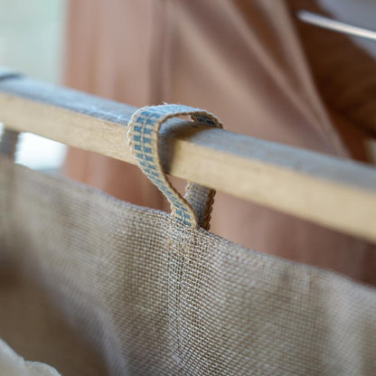 かや生地のウォールポケット