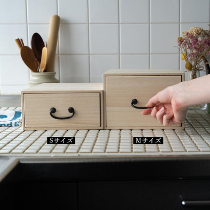 桐の小さな引き出し箱