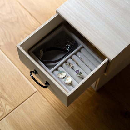 桐の小さな引き出し箱