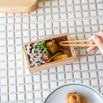 接着剤を一切使用していない鳥取杉のお弁当箱