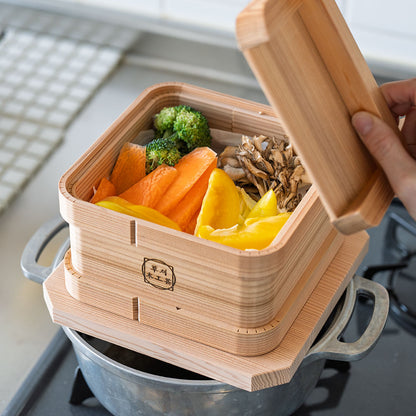 鳥取県の智頭杉を使用した和せいろ