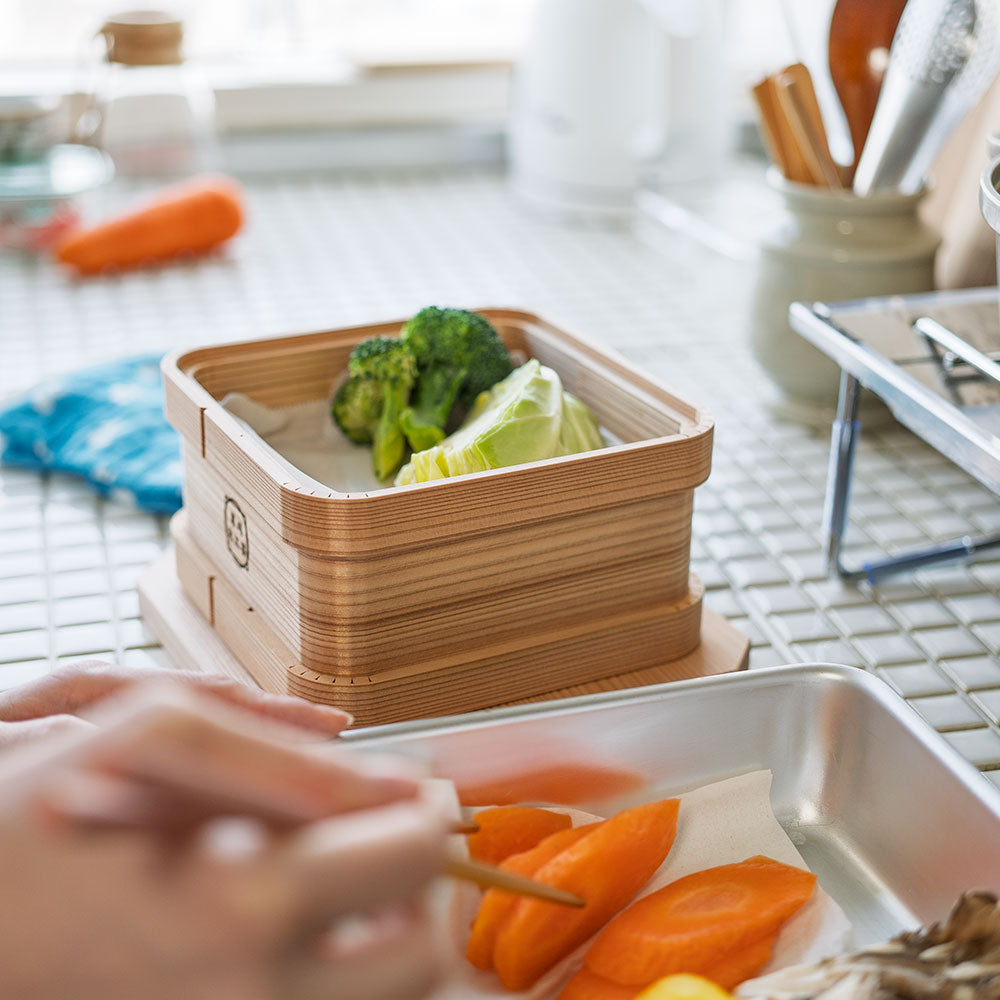 鳥取県の智頭杉を使用した和せいろ