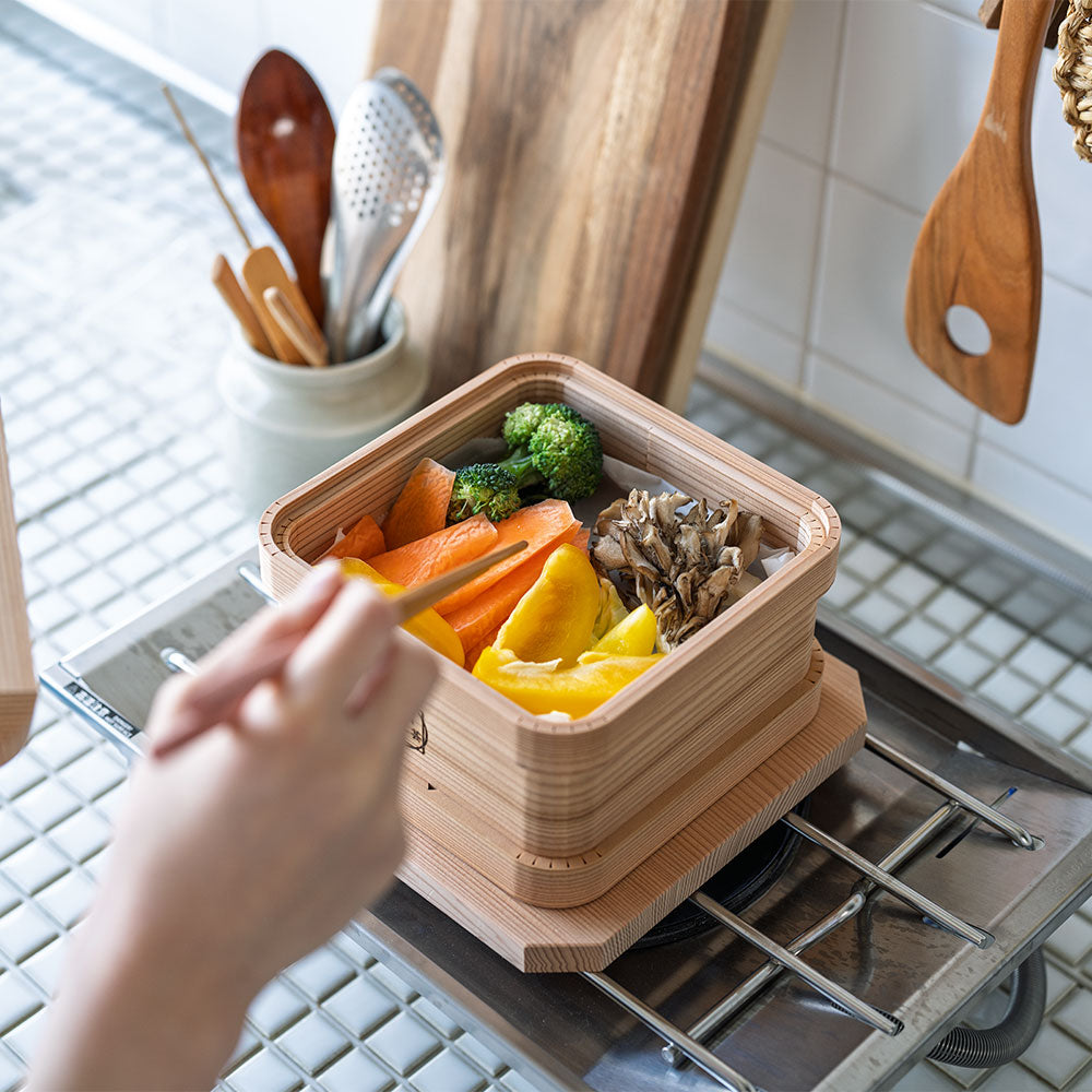 鳥取県の智頭杉を使用した和せいろ